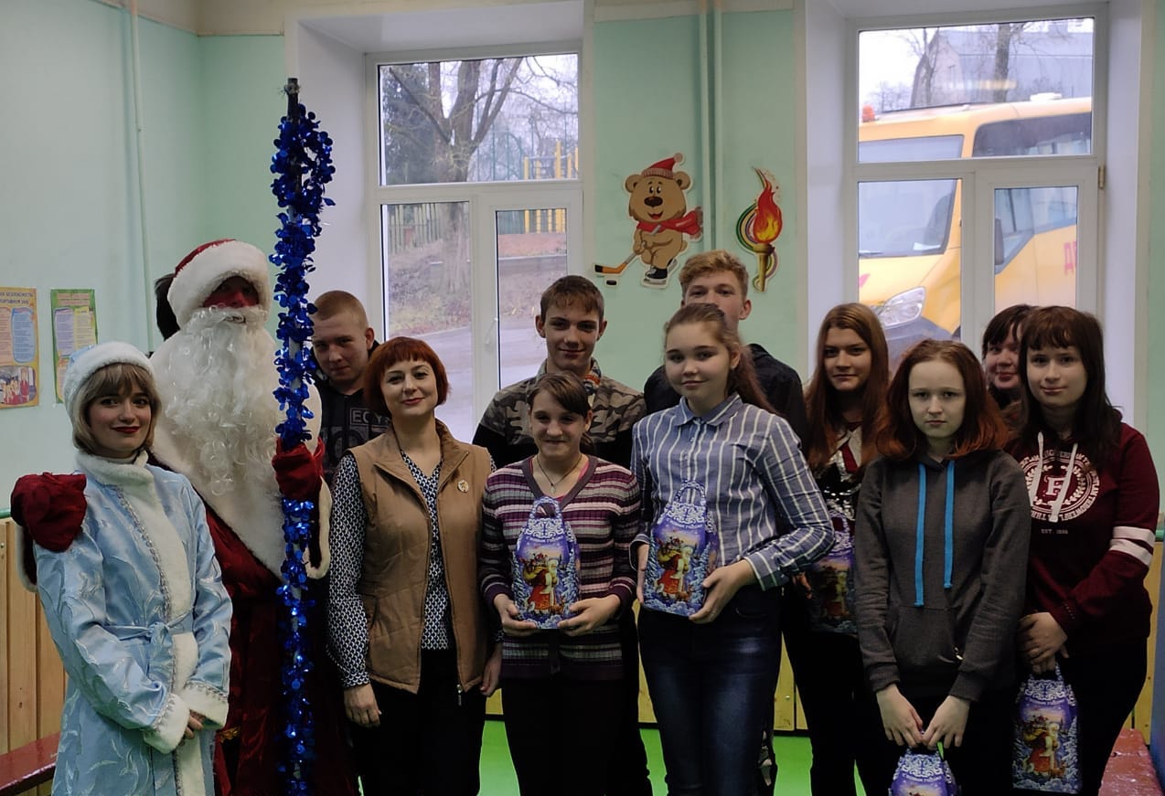 С подарками к детям