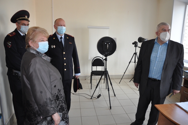 В Смоленской области представители общественности проверили качество предоставления госуслуг в сфере миграции