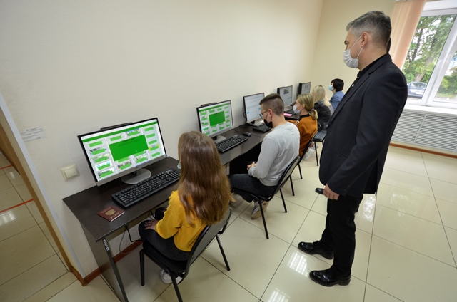 В Смоленске Общественный совет продолжает контролировать проведение экзаменов на право управления транспортными средствами