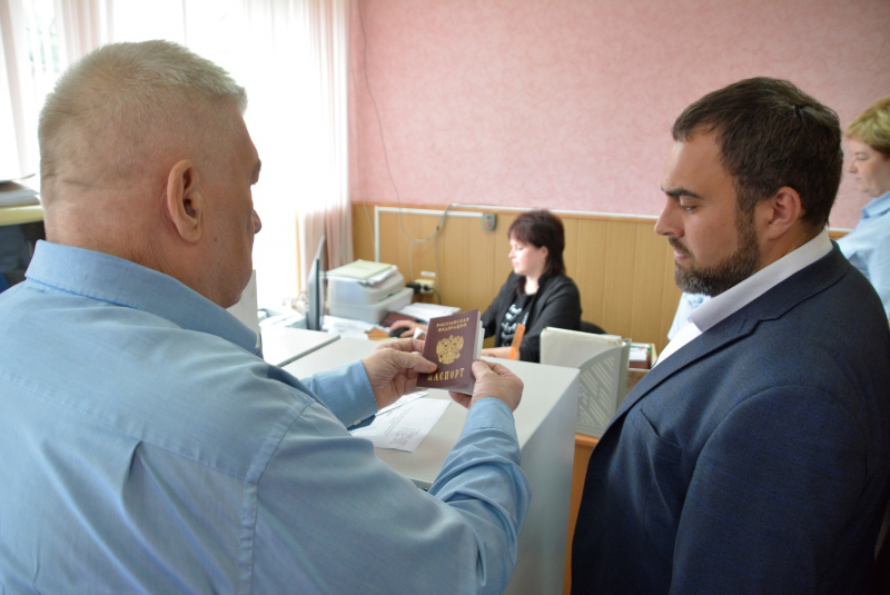 В Смоленской области Общественный совет проверил качество оказания госуслуг в сфере миграции