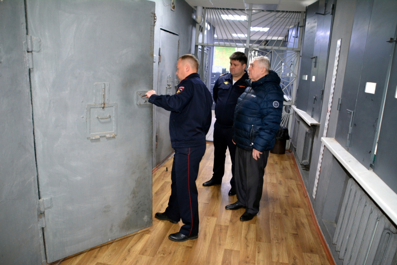 УМВД России по городу Смоленску посетил заместитель председателя общественного совета при областном Управлении