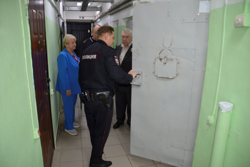 В Смоленской области представители Общественного совета проверили деятельность МО МВД России «Вяземский»